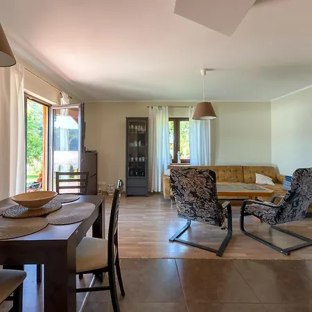 Nad Jeziorem Kaszuby 山林小屋 *