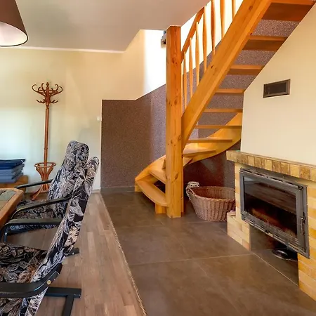 Nad Jeziorem Kaszuby * Debnica Kaszubska