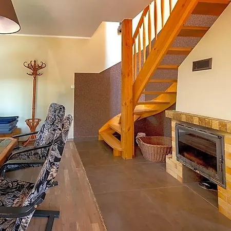 Nad Jeziorem Kaszuby Lodge *