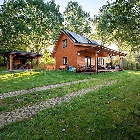 Nad Jeziorem Kaszuby Lodge
