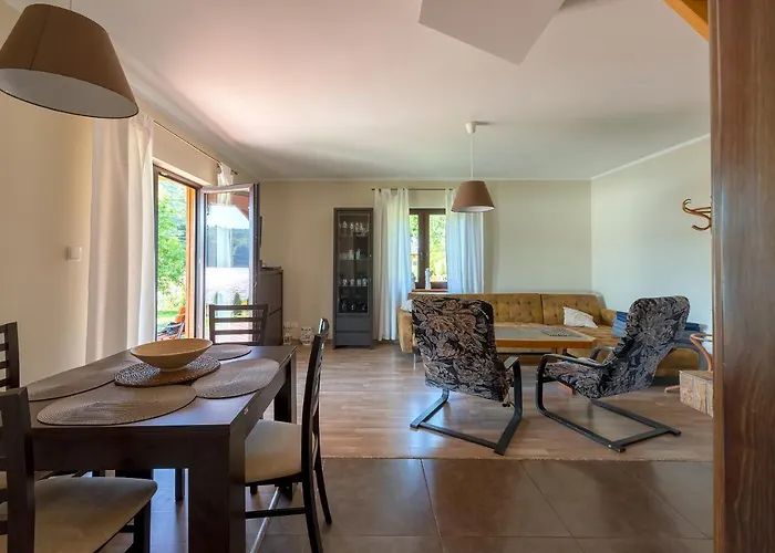 Nad Jeziorem Kaszuby 山林小屋 *