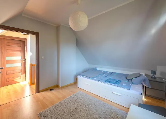 Nad Jeziorem Kaszuby * Debnica Kaszubska